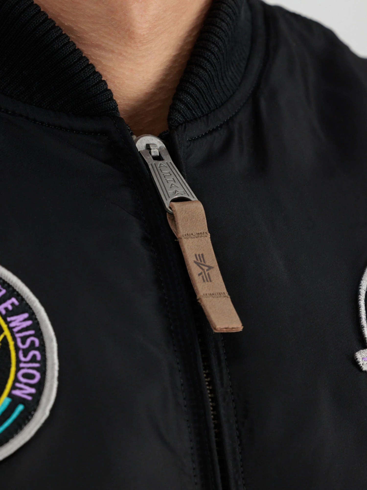 Alpha Industries MA-1 VF NASA BOMBER JACKET 7 Alpha Industries MA-1 VF NASA BOMBER JACKET - Image 5