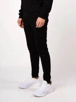 TITAN PERFORMANCE TRAINING JOGGERS